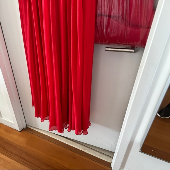 BADGLEY MISCHKA Women's Red Maxi Dress 4 SMALL Pleated Surplice Flowy - Picture 7 of 10